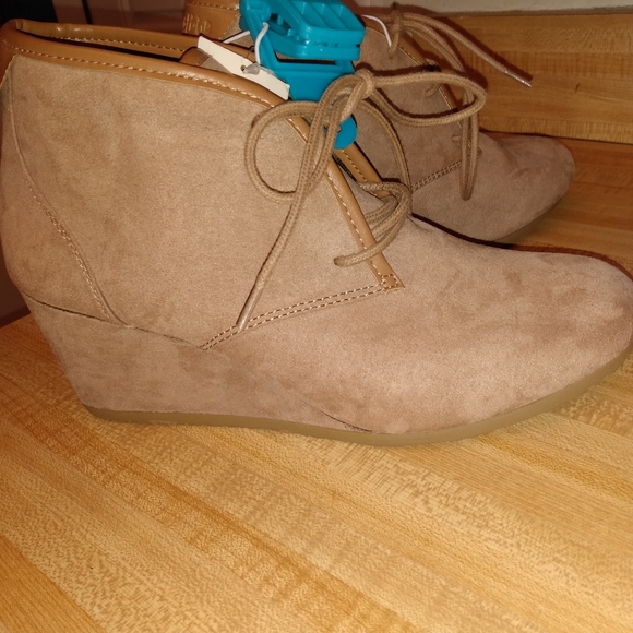 Ladies wedge booties - Picture 7 of 8
